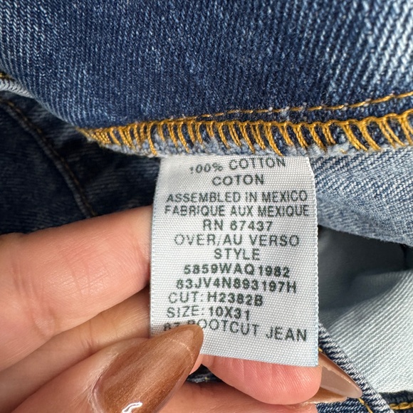 Pre-Owned Vintage  Women's Ralph Lauren 67 Bootcut Jean size 10 x 31 medium wash - Picture 9 of 10